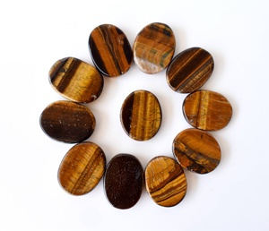 Piedras Planas de Ojo de Tigre de Cristal Pulido Semipreciosas al por Mayor para Sanación, Meditación, Decoración y Regalos - Product Image 1