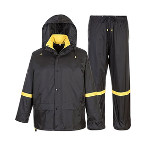 Traje de lluvia negro para hombre con franjas reflectantes amarillas, conjunto de chaqueta con capucha y pantalones, ropa impermeable para exteriores - Product Image 1
