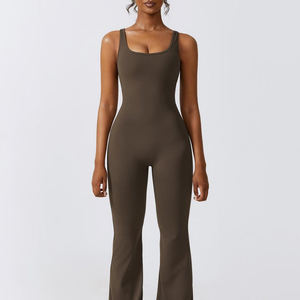 ชุดออกกำลังกายน้ำหนักเบาแบบขายส่ง ชุดโยคะแบบชิ้นเดียว ชุดกีฬาบอดี้สูทสำหรับผู้หญิง จั๊มสูทแบบเปิดหลัง ทำจากไนลอนสั่งทำได้ - Product Image 6