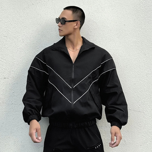 Chaqueta Cortavientos Personalizada para Hombre con Logotipo, Color Personalizado, Cierre de Cremallera, Ligera, Impermeable, con Capucha, Estilo Urbano, Fabricación OEM ODM - Product Image 1