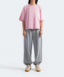 T-shirt col rond rose clair pour femme, en coton doux, rose, minimaliste, chic, confortable, vêtements décontractés modernes, t-shirt sur mesure - Product Image 4