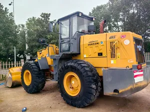 Cargadora de Ruedas Lonking LG853N de 5 Toneladas con Volquete Alto para Depósitos de Granos, Almacenes de Arena, Construcción y Manipulación de Materiales a Granel en Canteras Medianas - Product Image 5