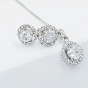 สร้อยคอจี้ทรงกลมประดับเพทายคลาสสิก ชุบโรเดียมเงินแท้ 4 ชั้น - Product Image 5