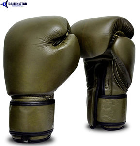 Gants de boxe en cuir vert olive Daizen 16oz à lacets avec sangle de poignet réglable pour adultes, équipement d'entraînement - Product Image 4