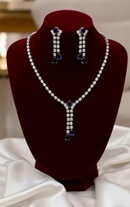 Collar de Lujo con Circonita Cúbica de Calidad Premium y Hermosos Aretes en Plata Pulida, Ideal para Fiestas y Oficina - Product Image 5