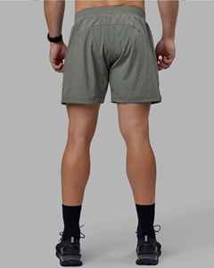 Shorts Bermuda pour Homme Gris Uni à Séchage Rapide avec Taille Élastique et Poches, Taille Moyenne, Style Sport Décontracté, Tissu 100% Polyester Tissé - Product Image 6