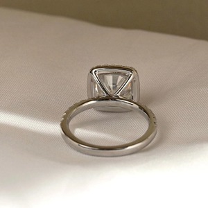 Anillo de Moissanita de Corte Cojín Cuadrado de 2.54 CT con Engaste de Garras en Oro Sólido de 14K, Certificado GRA, Anillo Minimalista para Boda o Compromiso, Regalo - Product Image 4