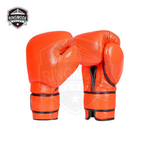 Guantes de Boxeo Personalizados para Entrenamiento y Sparring, Cuero Vacuno de Grano Completo, Cierre con Cordones, Forro Transpirable, Ajuste Universal - Product Image 1