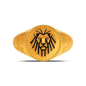 Anillo de Sello Premium con Cabeza de León Chapado en Oro, Detalles en Contraste Negro y Banda Decorativa Texturizada - Product Image 3