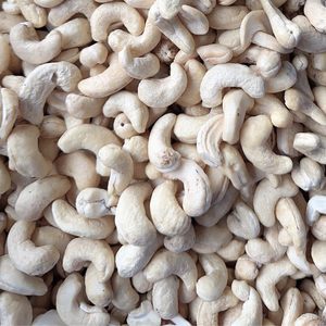 Noix de cajou en vrac bon marché prêtes à être expédiées W180 W320 Santigo Cashew Vietnam Noix de cajou biologiques Faible MOQ - Product Image 1