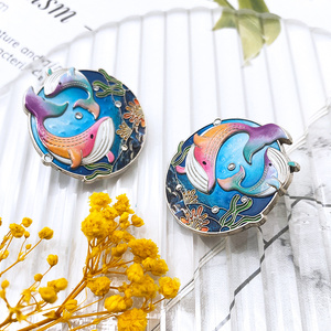 Insignia de metal personalizada de alta calidad hecha a medida de metal esmalte duro impresión UV Pin insignia, Marktex - Product Image 5