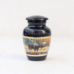 Fabricante de Urnas Funerarias, Urnas Funerarias Personalizadas con Imagen de Ciervo Dorado para Cenizas Humanas, Urna Funeraria de Latón Hecha a Mano - Product Image 4