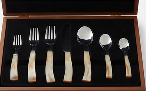 Ensemble de couverts de style vintage avec manches marbrées crème, couteau, fourchette et cuillère en acier inoxydable, compatibles lave-vaisselle, pour usage en cuisine - Product Image 6
