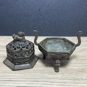 Brûleur d'encens Bakhoor de luxe pour la présentation de parfums, conçu pour les copeaux d'Oud, pour rehausser l'ambiance dans les intérieurs haut de gamme - Product Image 2