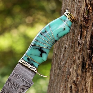 Cuchillo de caza y camping de hoja fija Bowie hecho a mano de acero de Damasco con mango de resina verde y funda de cuero, opciones DIY y OEM - Product Image 4