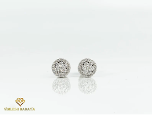 Elegantes Pendientes Redondos con Halo de Diamantes, Conjunto Invisible de Ilusión, Pendientes de Oro con Diamantes de Corte Redondo, Regalo Nupcial para Ella, Pequeños Pendientes - Product Image 3
