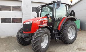 Tractor Massey Ferguson 5708 Dyna-4 de 4 ruedas motrices, usado con cuidado, a bajo precio. - Product Image 3
