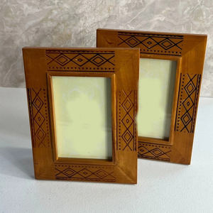 Marco de Fotos de Madera Sólida Hecho a Mano de Primera Calidad, Elegante Exhibición de Sobremesa para Hogar, Oficina, Sala de Estar, Decoración Clásica Moderna Rústica Premium - Product Image 5