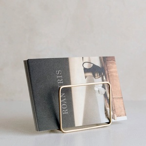Sujetalibros de Latón de Gran Venta con Estructura de Marco Abierto para Estanterías, Bibliotecas, Escritorios de Oficina y Organización Elegante de Libros - Product Image 2