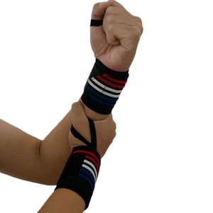 Meilleure Vente : Bandes de Poignet de Fitness Personnalisées 100% Laine, Respirantes, Imperméables et Élastiques pour la Protection des Poignets en Salle de Sport – Fabrication au Pakistan - Product Image 1