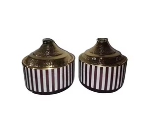 Recipiente Decorativo de Metal con Tapa, Diseño Floral en Relieve, Contenedor para Servir, Organizador Elegante para Decoración del Hogar - Product Image 5