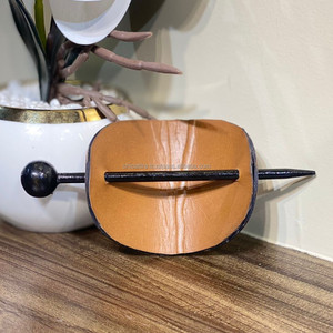 Pasadores de pelo de diseño de cesta de cuero genuino occidental de alta calidad para mujer - Product Image 4