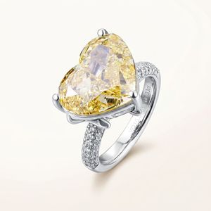 Anillo de Compromiso AMBER JEWELS T-37 con Diamante Amarillo Corte Corazón, Oro Sólido de 18K, Certificado IGI, Engaste de Garras, Unisex, Romántico y Elegante - Product Image 5