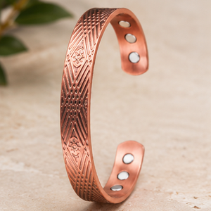 Pure Copper Geometric Diamond Engraved Magnetic Open Cuff Therapy Bracelet Fashionable Metal Jewelry Exquisite Embossed Design - Product Image 6