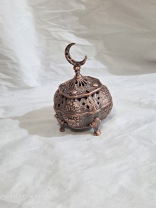 Antique Copper Metal Crescent Moon <b>Bakhoor</b> Burner Arabic <b>Oud</b> Incense Holder Decorative Ramadan Mabkhara Censer - Product Image 4