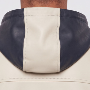 Sweat à capuche en cuir personnalisé pour homme, style streetwear, avec fermeture éclair et poches latérales - Product Image 5