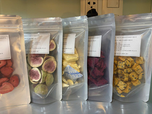 Demi-figs lyophilisés naturels de qualité supérieure pour le petit-déjeuner, la granola et les garnitures de pâtisserie – Vente en gros directe d'usine du Vietnam - Product Image 1