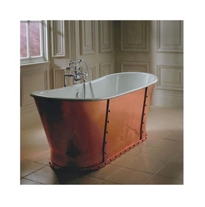 Baignoire autoportante de luxe en cuivre avec intérieur émaillé blanc, rivetée, fabriquée à la main, élégante, ovale, baignoire à immersion, tailles personnalisées disponibles - Product Image 1