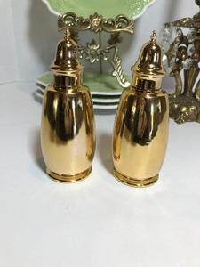 Ensemble de salière et poivrière en or miroir de qualité supérieure, élégant pour table à manger, idéal pour cuisines et restaurants de luxe, provenance Inde. - Product Image 3