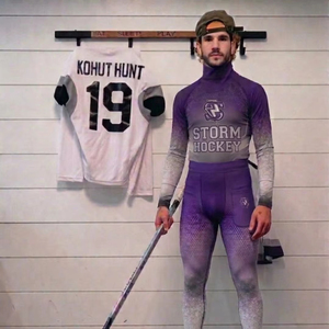 Ealer Maillot de compression de hockey à manches longues en Spandex avec protection de cou pour homme, vêtement de glace uni pour adulte, à enfiler - Product Image 1