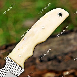 Meilleure Vente Couteau EDC Multifonctionnel à Lame Fixe Façonnée à la Main en Os de Chameau, Type Bec de Faucon, Personnalisable DIY pour Chasse, Camping et Farrier - Product Image 4