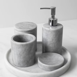 Ensemble d'accessoires de salle de bain en résine carrée personnalisable, moderne, écologique, trois pièces, transparent, accessoires de bain de luxe, mode Angel - Product Image 1