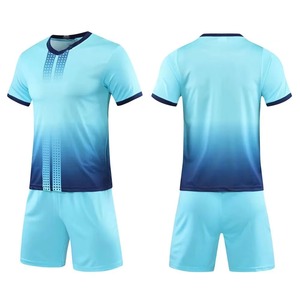 Prix bas, meilleur design, impression de logo personnalisée, haute qualité, léger, uniforme de football en polyester 2022 pour hommes et femmes - Product Image 1