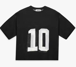 Maillot de football américain rétro personnalisé, style streetwear, coupe courte en mesh tendance avec numéro et nom d'équipe, impression par sublimation, tenue de football - Product Image 4