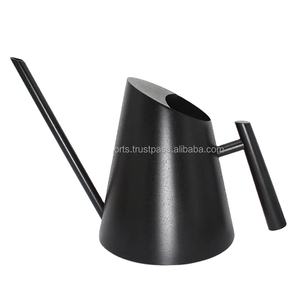 Zahid exporta una regadera de plástico hecha a mano con revestimiento en polvo de 1,5 l ecológica para uso doméstico y en el jardín al aire libre - Product Image 1