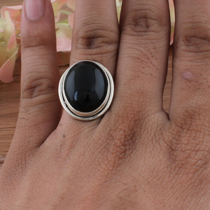 Anillo de Plata de Ley 925 con Bisel de Ónix Negro Vintage, Estilo Victoriano, Filigrana, Corte Brillante, Joyería Fina para Mujer - Product Image 1
