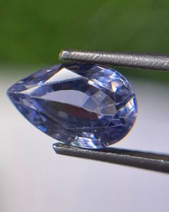 Zafiro azul natural tallado en forma de pera, piedra de color azul claro. Zafiro calentado. Zafiro azul certificado. - Product Image 1