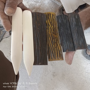 Natural Bone Creasing Folder Paper Folding <b>Tool</b> Bookbinding <b>Leather</b> Craft Burnisher Handmade Bone Folder Wholesale Supply - Product Image 6
