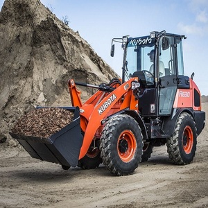 Chargeuse sur pneus Kubota conçue pour des performances intensives avec une structure robuste offrant une efficacité de qualité supérieure - Product Image 2