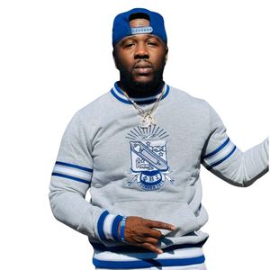 เสื้อคอกลมลายตราสัญลักษณ์ Phi Beta Sigma สีเทาสำหรับผู้ชาย ทรงพอดีตัว ผ้าพรีเมียม เสื้อผ้าสำหรับสมาคมพี่น้องชาวกรีก ชุดลำลอง - Product Image 1