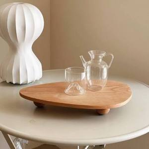 Plateau de service artisanal en bois, plateau de rangement rectangulaire, design minimaliste sculpté, verni, à un seul niveau, pour utilisation sur table - Product Image 4