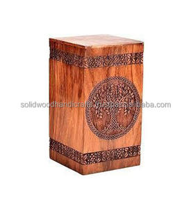 Boîte d'urne en bois faite à la main pour cendres humaines urnes funéraires pour hommes et femmes urnes de haute qualité - Product Image 2