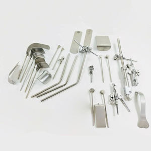 Juego de Retractores Manuales de Acero Inoxidable Grip Surgical GS-DF-0010 para Cirugía General con 3 Años de Garantía - Product Image 3