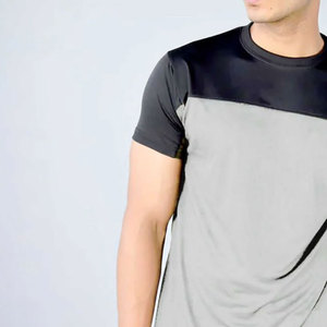 เสื้อยืดแขนสั้นผู้ชาย คอกลม แห้งเร็ว ทรงเข้ารูป สปอร์ต ทอแบบถัก สีเทา-ดำ - Product Image 5
