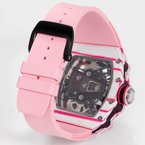 Caja de fibra de carbono de alta calidad con movimiento tourbillon esqueletizado, un elegante reloj mecánico de lujo unisex para un estilo casual de negocios. - Product Image 4