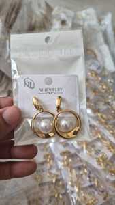 Boucles d'oreilles pendantes perles orbitales les plus vendues pour femmes, anti-ternissement, étanches, bijoux pour mariages, fêtes et événements, en promotion - Product Image 2